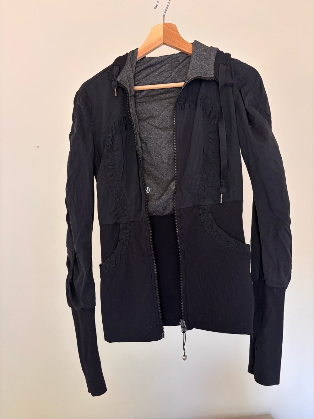 Lululemon Women's Black & Grey Reversible Hooded Zip Jacket